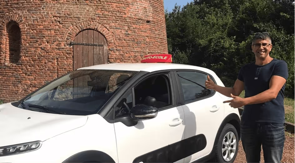 Image d'accueil de l'article Entrevue avec Farid, enseignant à Lille