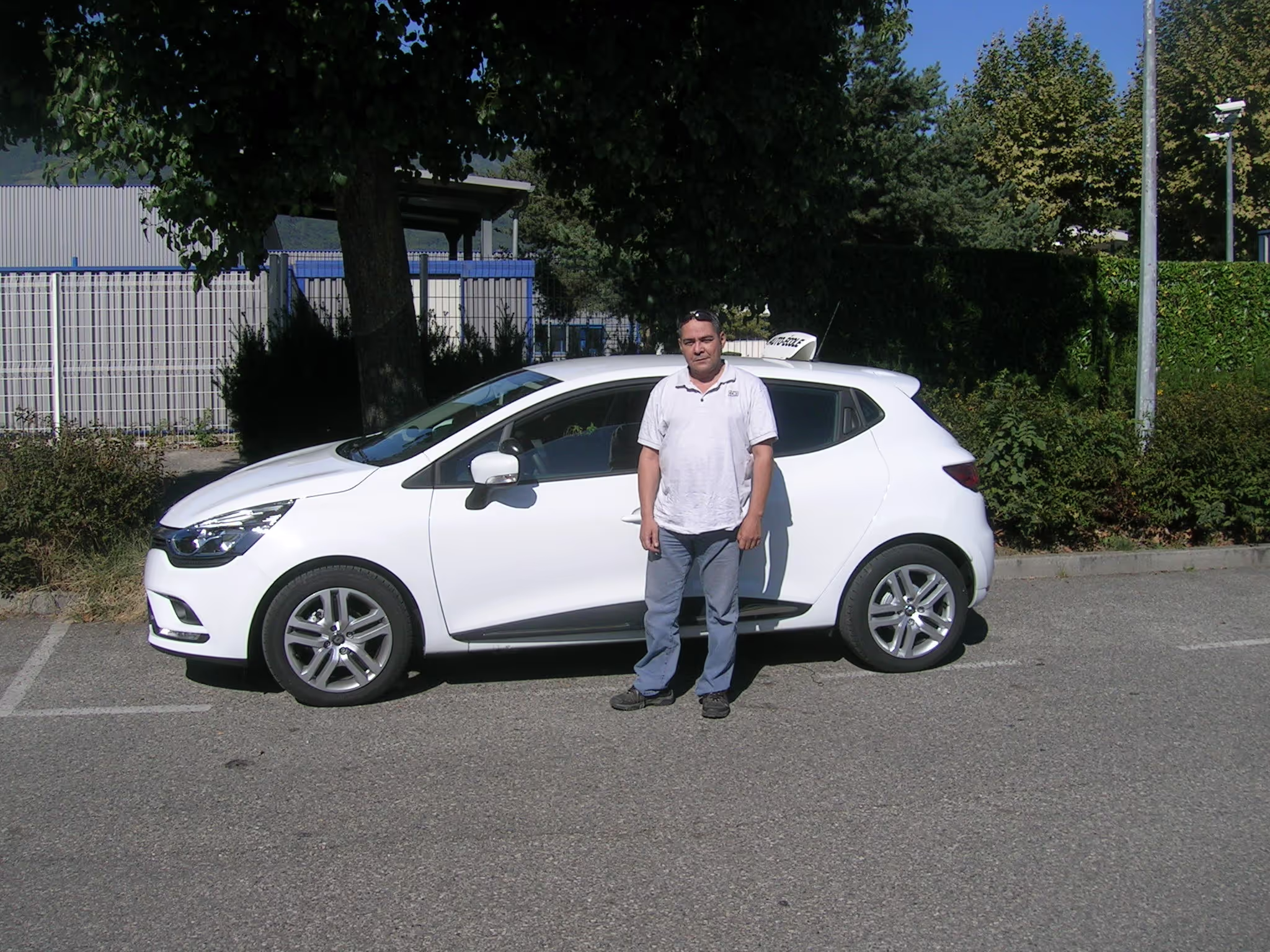 Image d'accueil de l'article Entrevue avec Ahmed, enseignant de la conduite à Grenoble