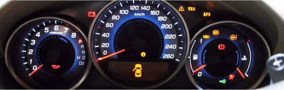 Image d'accueil de l'article Que signifient les voyants du tableau de bord d’une voiture ?