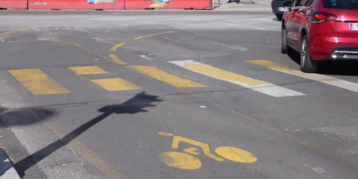 Image d'accueil de l'article Marquages au sol temporaires : tout ce qu’il faut savoir