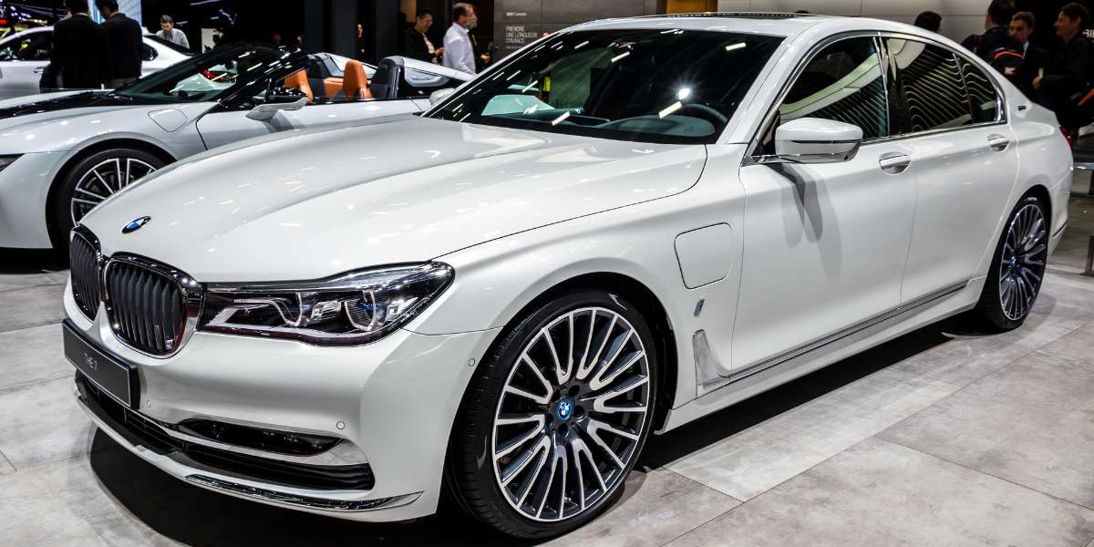 Zoom sur les véhicules catégorie F : voiture de luxe