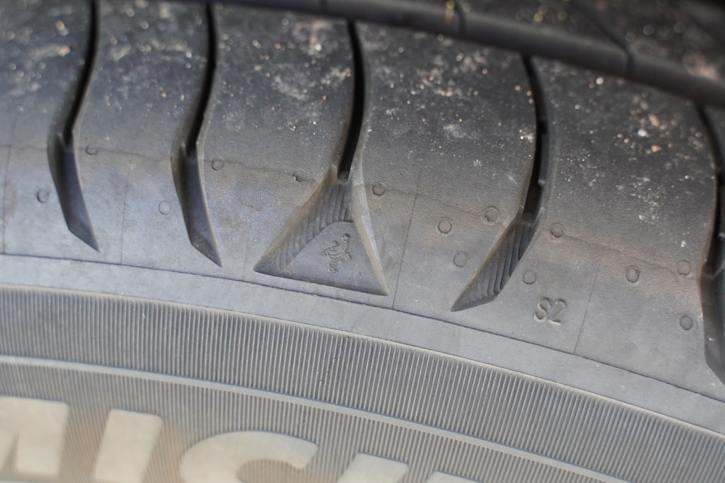 Témoin d'usure pneu