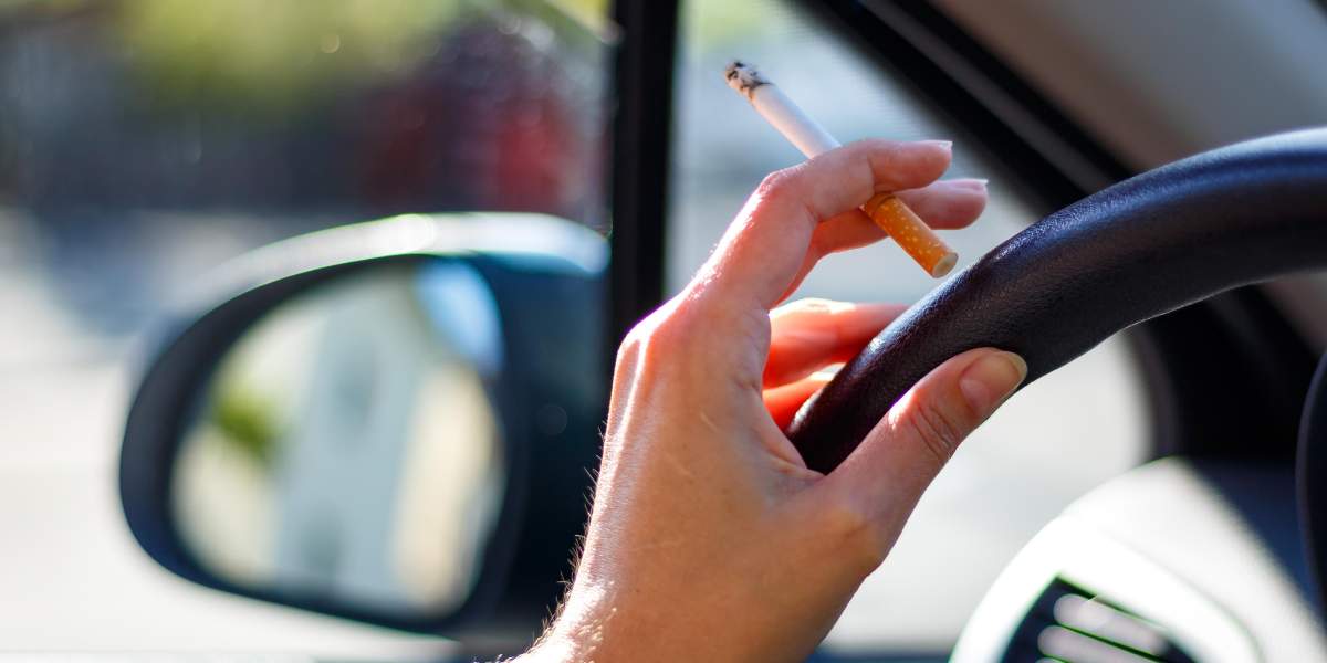 Fumer au volant