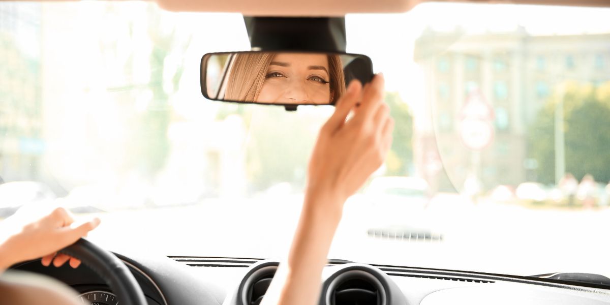 Image d'accueil de l'article Quels rétroviseurs sont obligatoires : gauche, droit, intérieur ?