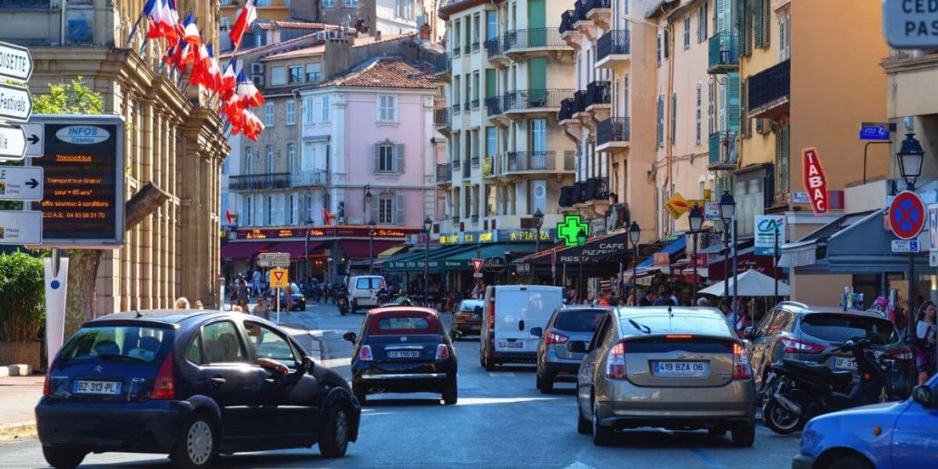 Circulation en agglomération à Cannes